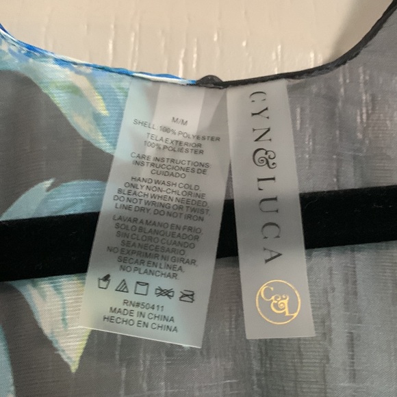 CYN & LUCA Swim Coverup - Picture 2 of 2